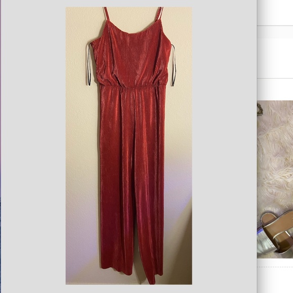 Forever 21- Bugundy Jumper - Picture 5 of 5